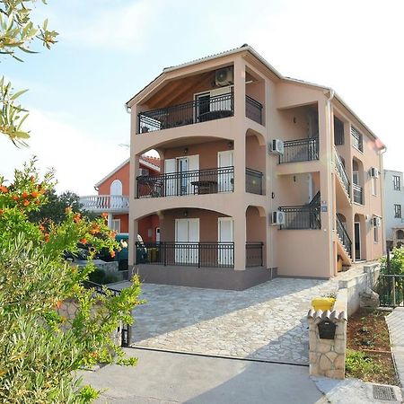 Apartmani Natasa Nino Jezera, Murter Buitenkant foto