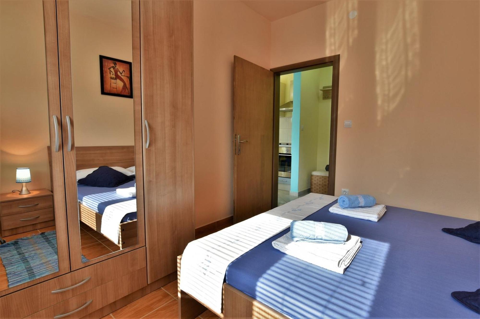 Apartmani Natasa Nino Jezera, Murter Kamer foto