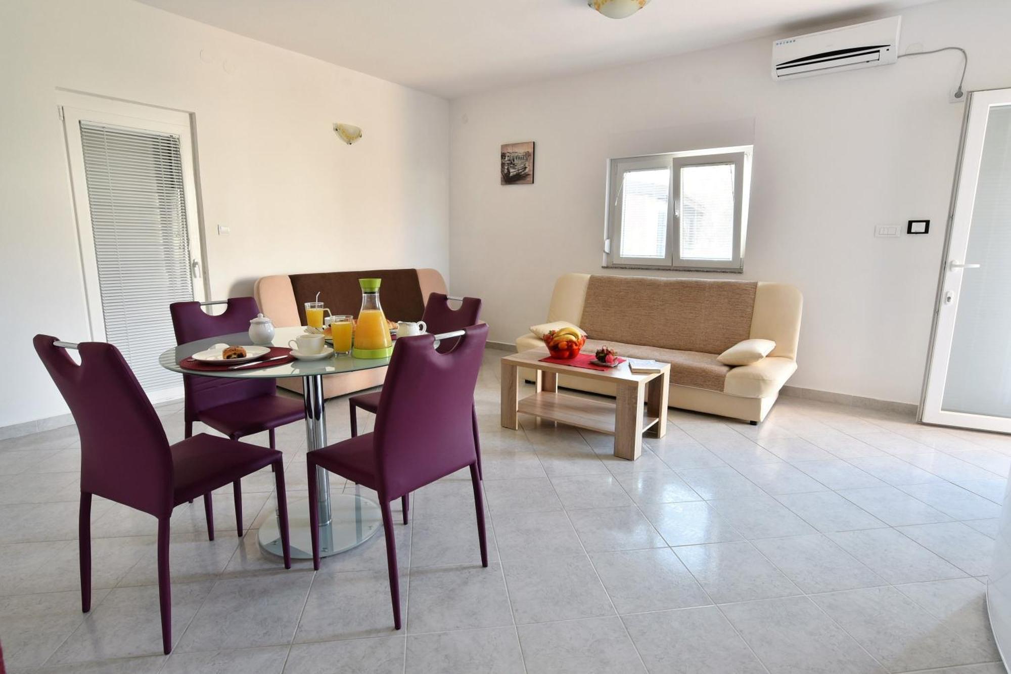 Apartmani Natasa Nino Jezera, Murter Kamer foto